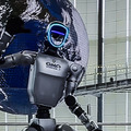 【動画】未来館に現れた「踊るヒューマノイド」GMO AIRが強化学習の成果を公開