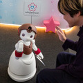 ソニーの子ども型見守り介護ロボット「ハナモフロル」ハナちゃんとの会話体験、癒されました♪ 「Open Day」レポート(3)