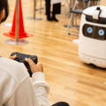 ロボットとの“ちょっと先の未来”を体験！ 家族連れやカップルでにぎわう「ちょもろー2025」竹芝で開催　ともだちロボットが人気