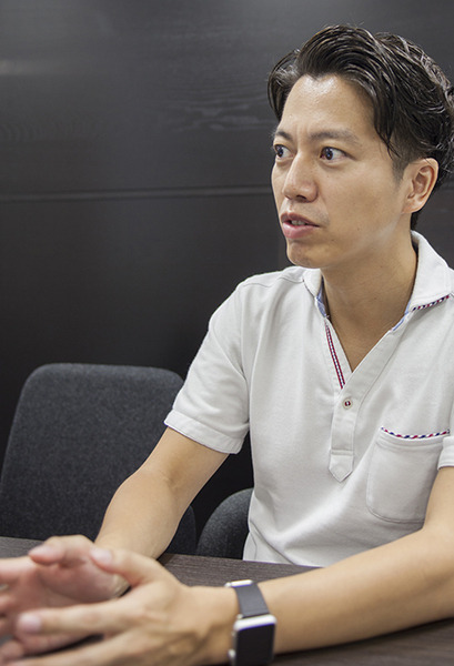 手塚社長の写真