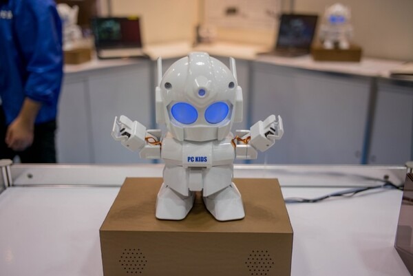 japan-robot-week-2016_30335530581_o