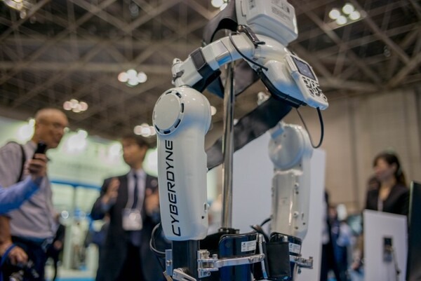 japan-robot-week-2016_30124864220_o