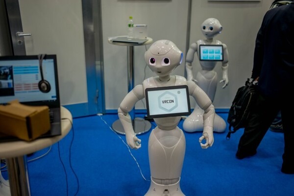 japan-robot-week-2016_30421886205_o