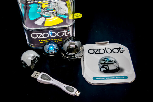 ozobot_30351737944_o