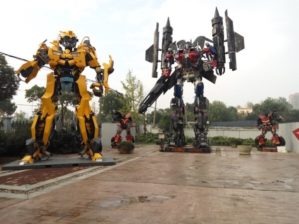 6_mr.Iron_robot _park_02