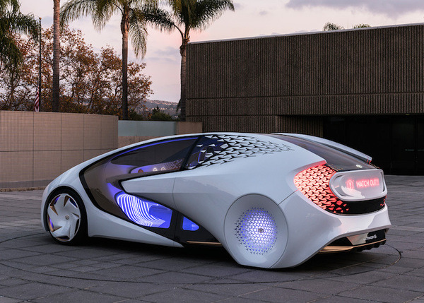 TOYOTA Concept-i02