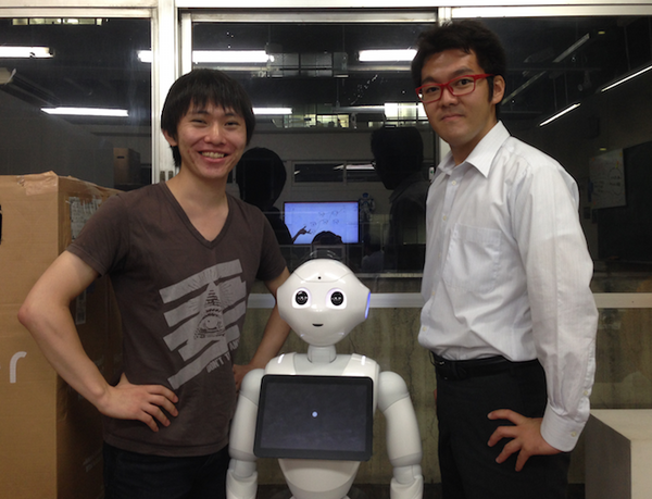 左側が安野さん、右側が金子さんです。