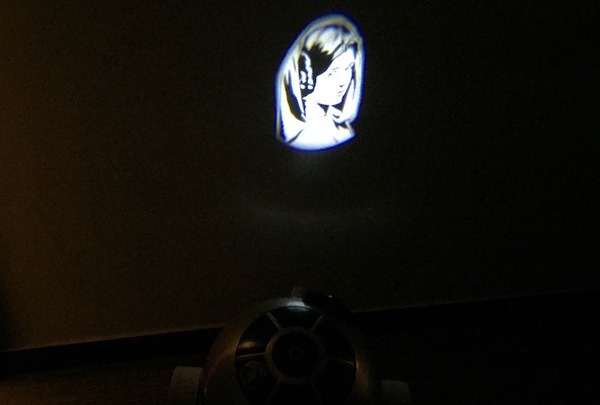 smart_robot_R2-D2_007