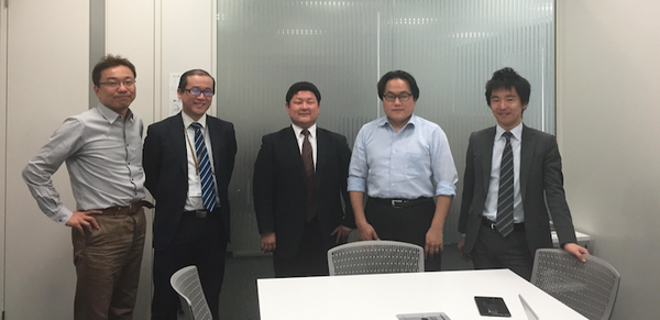 左より、代表取締役社長　田中秀樹氏、曽我一弘氏、執行役員 CTO　松井暢之氏、取締役副社長　油谷実紀氏、取締役CFO　津守諭氏。
