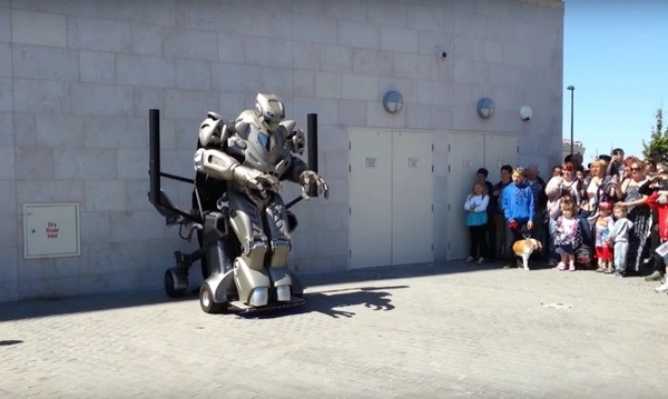 titantherobot-01