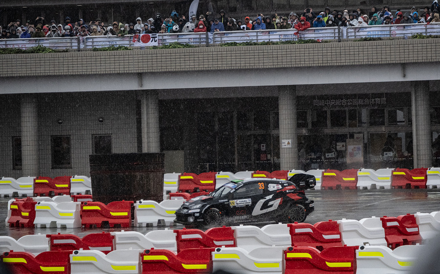 ラリージャパン最終日は雨の決戦、勝田選手が岡崎で2連続トップタイム、総合ではトヨタGRが表彰台を独占
