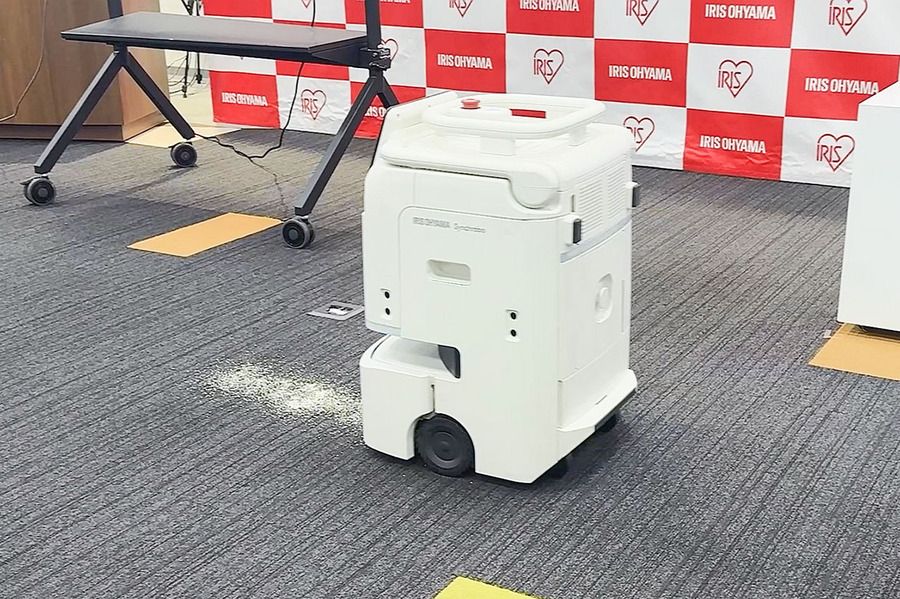 アイリスオーヤマ、現場の声で進化するAI清掃ロボット「JILBY」発売　自然言語の指示を理解し、清掃計画も提案するAIエージェントに対応