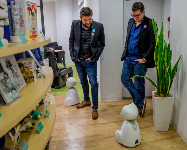 自律移動できる家庭用ロボット「BUDDY」がロボスタにやって来た！ 写真で紹介 by ロボスタカメラ部