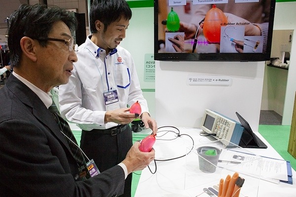 おでんロボ、コンビニ品出しロボ、なんでもグリッパ、指皮センサ・・ロボットの筋肉や感覚になる先進のゴム技術を豊田合成がデモ展示