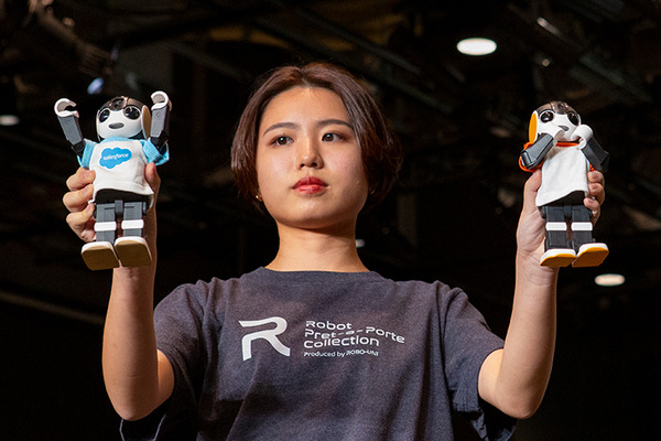 【ロボコレ2019 写真レポート(2)】サプライズゲストがランウェイに！RoBoHoN、Pepper、ビッグクラッピーなど登場
