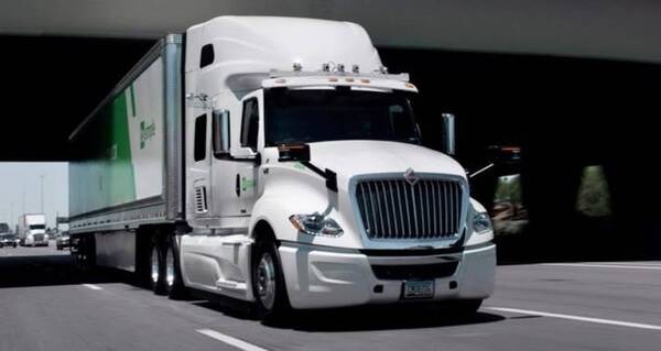 ECの需要と人手不足が深刻化するトラック輸送を自動運転技術が変える NVIDIA DRIVEで安全で効率的な配送と物流を実現