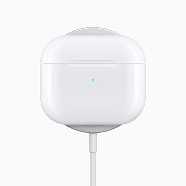 Appleが第3世代「AirPods」を発表　新しいデザイン/バッテリー駆動時間/空間オーディオ/耐汗耐水　従来モデルは値下げ