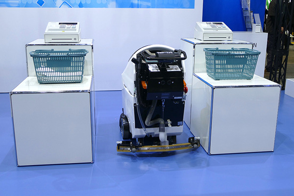 アマノとPreferred Robotics、自律移動小型床洗浄ロボット「HAPiiBOT」を発売　クラウド管理も可能に