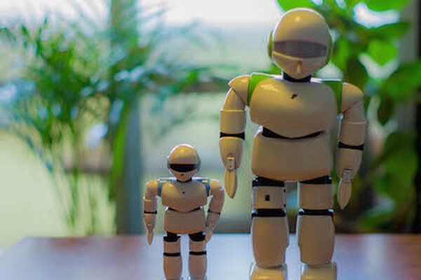 ロボットスタート・ロボットコレクション「ツクダオリジナル / ロボットフレンド PINO & ひかっておしゃべり テクテクPINO」 画像