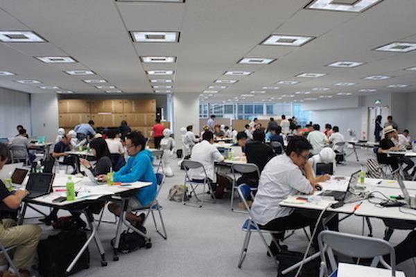 【密着】史上最大Pepperハッカソンの「特大ペッパソン」に行ってきた。その8（1日目：昼食～ハッキングタイム） #‎MA11‬ 画像