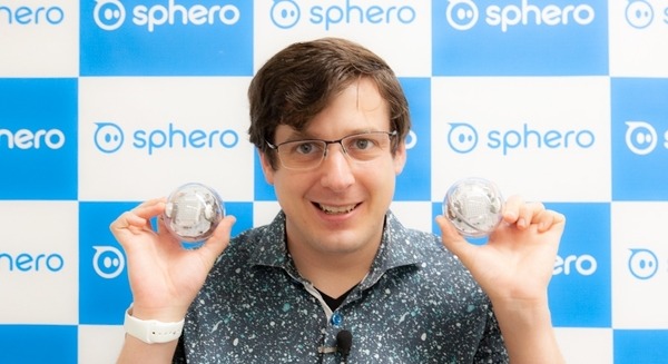 プログラミング教育130万人の利用実績を持つスフィロの新製品「Sphero BOLT」(スフィロボルト)が上陸！算数、理科、図工への応用例も紹介 画像