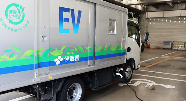 伊藤園×いすゞ×アイ・グリッド　配送EVトラックとエネルギーマネジメント実証の運用開始　AIで効率的なEV充電管理 画像