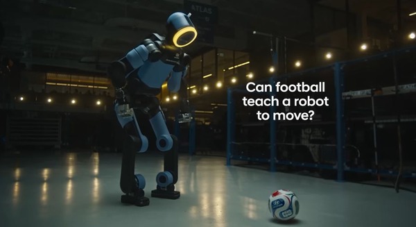 ヒューマノイド「Atlas」サッカーの特訓開始 W杯過去映像の分析＆基礎練の様子をヒョンデとボストン・ダイナミクスが動画公開
