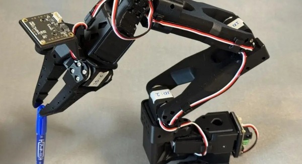 VLAモデルとIOWN APNで遠隔ロボット制御やローカル環境に近い動作が可能に、ACCESSが実験結果公開