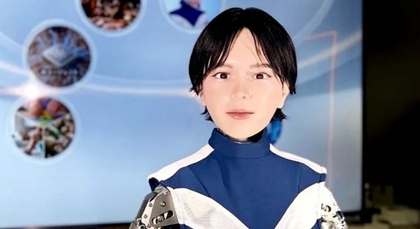 Gemini搭載ヒューマノイドをKDDIとAVITAが共同開発 「Google Cloud Next Tokyo」で接客実演 画像