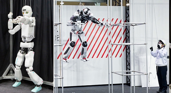 川崎重工のヒューマノイド「カレイド」と「フレンズ」のデモ公開　人とロボットが協働し、ともに暮らす未来を提案