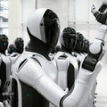 ついに来たヒューマノイド量産時代！UBTECHが「Walker S2」数100台の納入完了を動画で発表