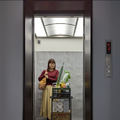 エレベーターとロボット連携でマンションの部屋まで荷物配送 三菱電機BS×Preferred Robotics×大英産業が実証