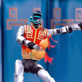 Unitree、今度は複数台のヒューマノイドが完全同期！超高度なカンフー技＋ロボット群制御の高い技術力に驚きの声