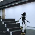 知覚と移動を一体化した基盤モデル「AGILE」をAGIBOTが発表 ヒューマノイドX2の動作で見せた実用性とは【動画】