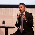 ソフトバンクと安川電機「学び続けるロボット」を実演　導入後も進化し続けるフィジカルAIとは（SoftBank World 2026）