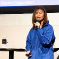 ソフトバンクと安川電機「学び続けるロボット」を実演　導入後も進化し続けるフィジカルAIとは（SoftBank World 2026）