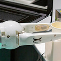 柔らかいものを優しくつかめるロボット「触覚ハンド」を製品化へ　豊田合成の次世代ゴム「e-Rubber」を使った最先端ハプティクス技術