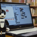 ロボホンでAI画像認識や対話プログラミングを楽しく学べる小学校向け「AI教育パック」シャープが発売