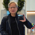 NVIDIAが「Jetson Orin Nano Super」をXmas装飾のキッチンで発表!生成AIモデルの性能を70%も向上、価格は半額