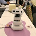 ロボットの未来を語ろう、「コミュニケーションロボット博」開催 各メーカーとオーナーたちが集う