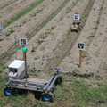 除草作業時間80%削減へ　自律型親子式除草ロボット「ウネカル」が農水省スマート農業事業に採択