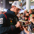 WRCラリージャパン開幕セレモニー、ラリーカー全51台が集結！ファン熱狂のパレード披露