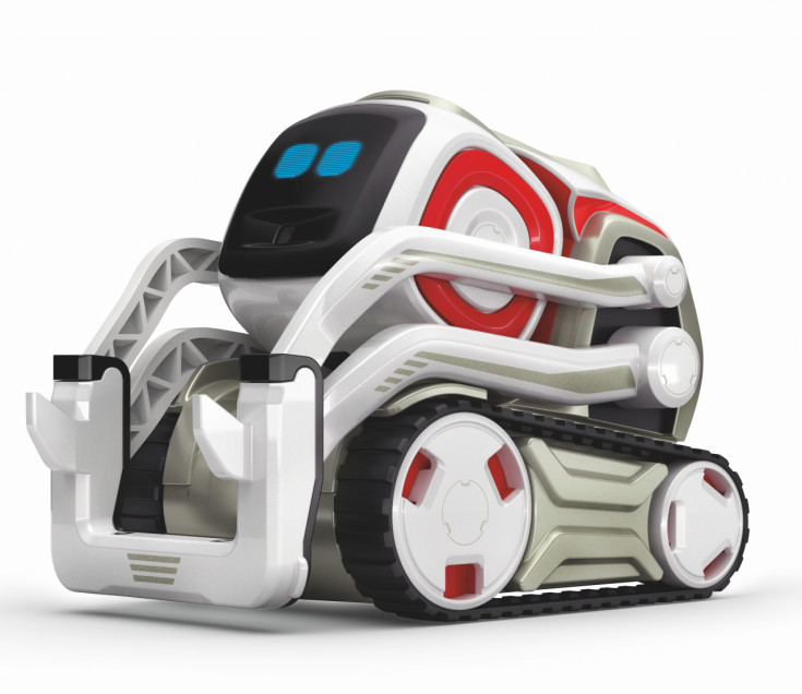 タカラトミーが米国で大人気のAIロボット「COZMO（コズモ）」を9月発売！ ピクサーのアニメーターも参加 - ロボスタ