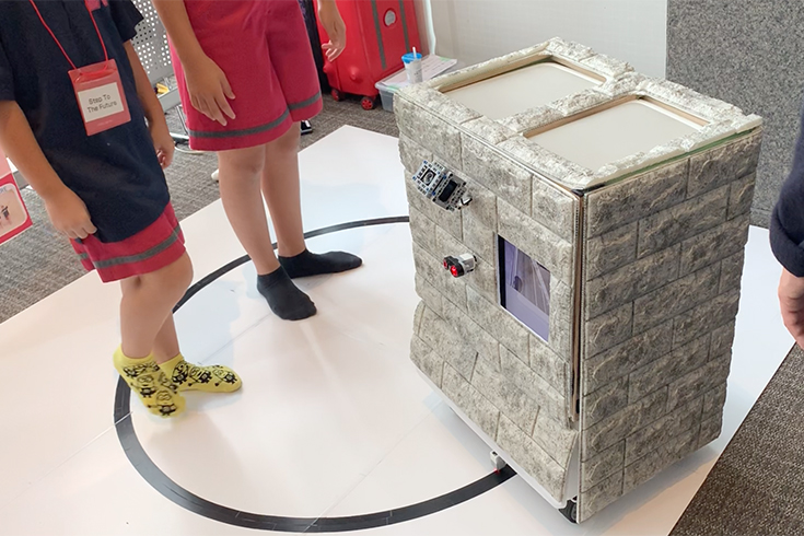 小学生が作った 未来のゴミ箱 は自律走行 機械学習でゴミ分別 Iotセンサーで外の環境を検知 Jjpc 全国小中学生プログラミング大会レポート ロボスタ