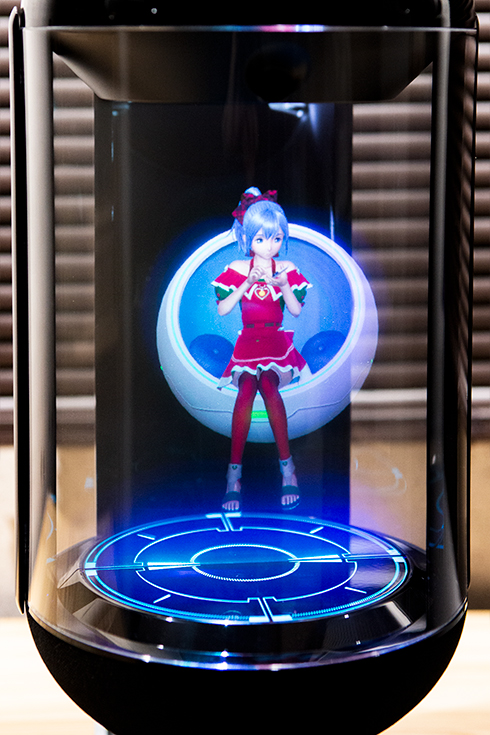 速報】Gateboxの美少女AI「逢妻ヒカリ」がアップデート クリスマスは