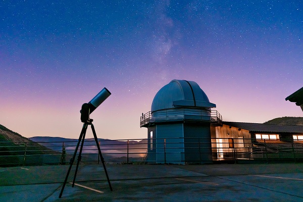 ソニー製の超高感度センサーを搭載した望遠鏡 Evscope 都市部でも鮮明に天体観測 スマホ連携で撮影データを簡単転送 Style ロボスタ