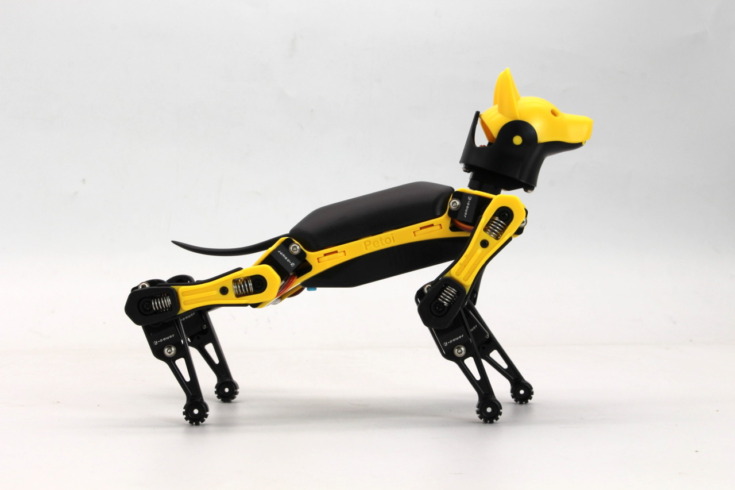 4本の脚で動く犬型プログラミングロボット『Petoi Bittle』(ペトイ 