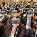 【生成AI x 医療VR】日本救急看護学会学術集会で「多人数VR看護セミナー」開催へ　100人同時接続のVR臨地実習を来場者らに提供