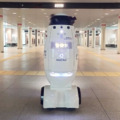 札幌駅前通地下歩行空間「チ･カ･ホ」で警備ロボットの実証実験　有人警備の代替効果や付加価値を具体的に検証