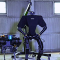 国産「AIヒューマノイド」を東京発ベンチャーのハイランダーズが発表　プロトタイプは2025年Q4にリリース